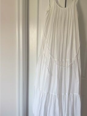 Banana Republic White Tiered Maxi Skirt